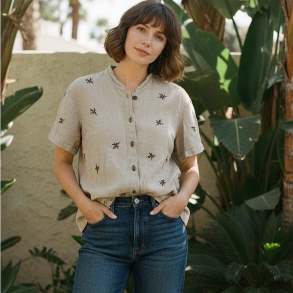 Vintage Positive Attitude Button Up Short Sleeved Linen Blend Shirt Tan Floral